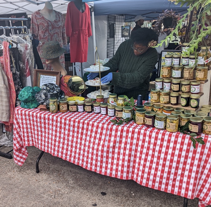 The GroNola booth at a winter Freret Market